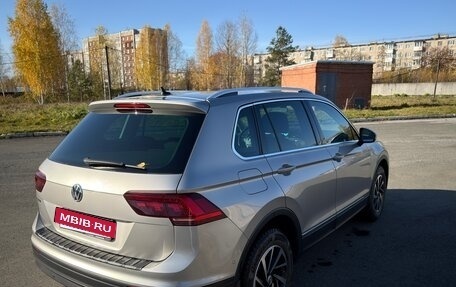 Volkswagen Tiguan II, 2018 год, 2 550 000 рублей, 5 фотография