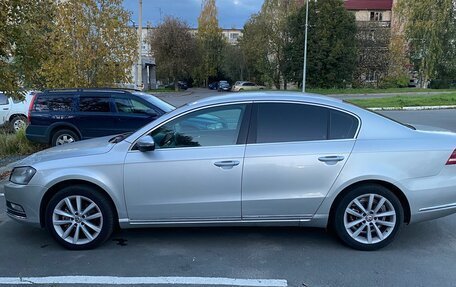 Volkswagen Passat B7, 2011 год, 800 000 рублей, 1 фотография