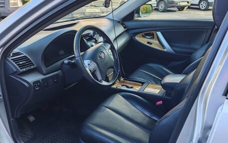 Toyota Camry, 2007 год, 830 000 рублей, 11 фотография