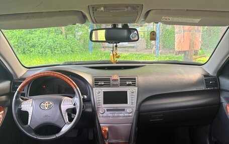 Toyota Camry, 2010 год, 1 000 000 рублей, 3 фотография