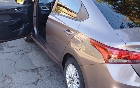 Hyundai Solaris II рестайлинг, 2019 год, 1 650 000 рублей, 2 фотография
