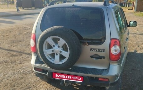 Chevrolet Niva I рестайлинг, 2013 год, 450 000 рублей, 4 фотография