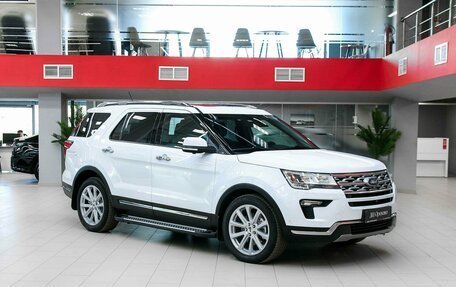 Ford Explorer VI, 2018 год, 2 590 000 рублей, 3 фотография