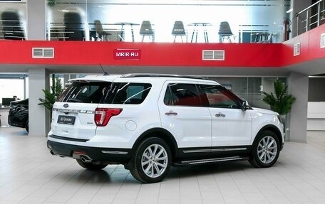 Ford Explorer VI, 2018 год, 2 590 000 рублей, 2 фотография