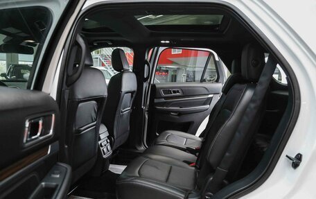 Ford Explorer VI, 2018 год, 2 590 000 рублей, 7 фотография