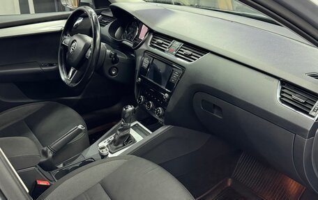 Skoda Octavia, 2017 год, 1 600 000 рублей, 11 фотография