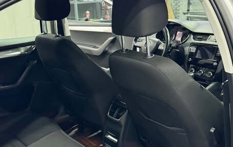 Skoda Octavia, 2017 год, 1 600 000 рублей, 13 фотография