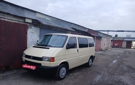 Volkswagen Transporter T4, 2003 год, 820 000 рублей, 3 фотография