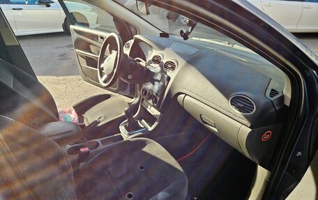 Ford Focus II рестайлинг, 2005 год, 380 000 рублей, 16 фотография