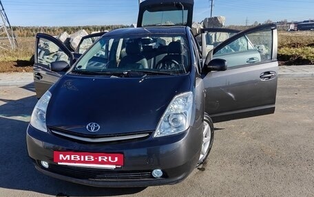 Toyota Prius, 2007 год, 750 000 рублей, 12 фотография
