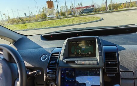 Toyota Prius, 2007 год, 750 000 рублей, 19 фотография