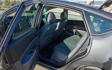Toyota Prius, 2007 год, 750 000 рублей, 24 фотография