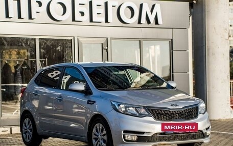 KIA Rio III рестайлинг, 2016 год, 985 000 рублей, 3 фотография