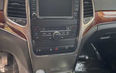 Jeep Grand Cherokee, 2012 год, 1 850 000 рублей, 12 фотография