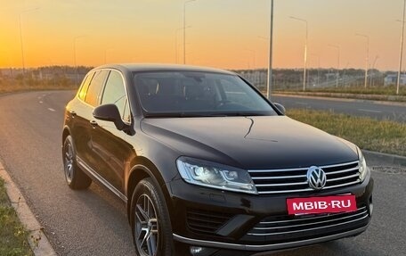 Volkswagen Touareg III, 2015 год, 2 650 000 рублей, 3 фотография