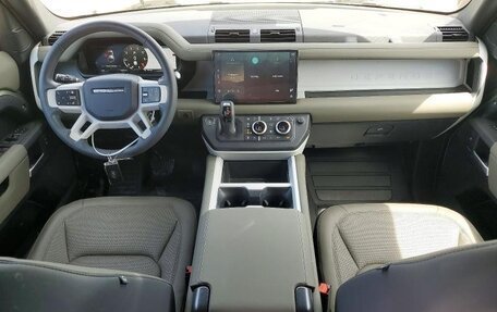 Land Rover Defender II, 2025 год, 7 400 000 рублей, 8 фотография