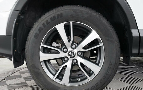 Toyota RAV4, 2017 год, 2 350 000 рублей, 7 фотография
