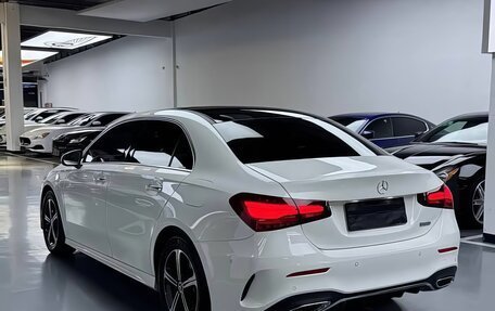Mercedes-Benz A-Класс, 2023 год, 1 990 000 рублей, 6 фотография