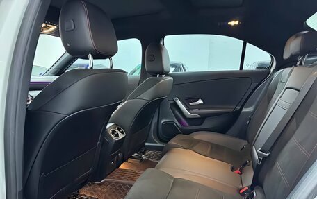 Mercedes-Benz A-Класс, 2023 год, 1 990 000 рублей, 17 фотография
