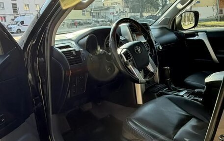 Toyota Land Cruiser Prado 150 рестайлинг 2, 2012 год, 2 950 000 рублей, 10 фотография