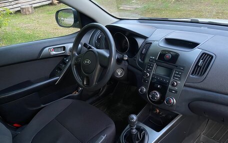 KIA Cerato III, 2010 год, 700 000 рублей, 4 фотография
