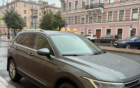 Volkswagen Tiguan II, 2021 год, 3 480 000 рублей, 2 фотография