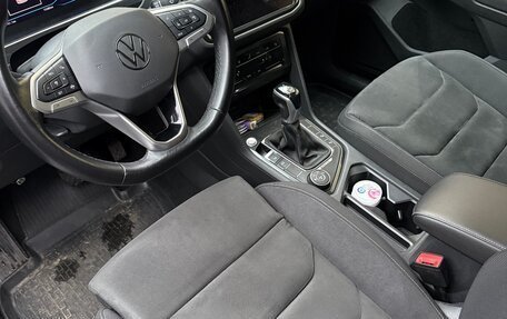 Volkswagen Tiguan II, 2021 год, 3 480 000 рублей, 6 фотография