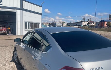 Nissan Teana, 2011 год, 850 000 рублей, 2 фотография