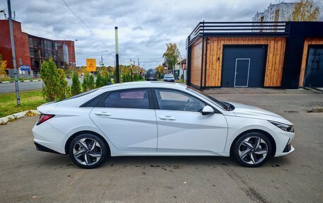 Hyundai Elantra, 2021 год, 2 030 000 рублей, 3 фотография