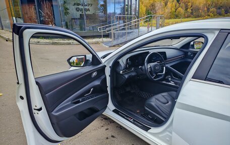 Hyundai Elantra, 2021 год, 2 030 000 рублей, 9 фотография
