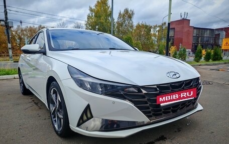 Hyundai Elantra, 2021 год, 2 030 000 рублей, 21 фотография