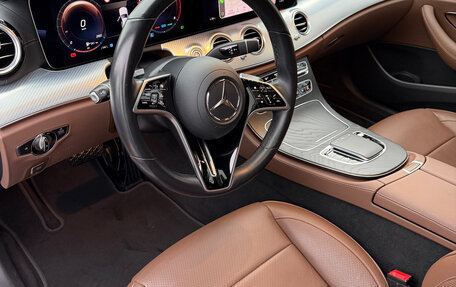 Mercedes-Benz E-Класс, 2021 год, 4 950 000 рублей, 2 фотография