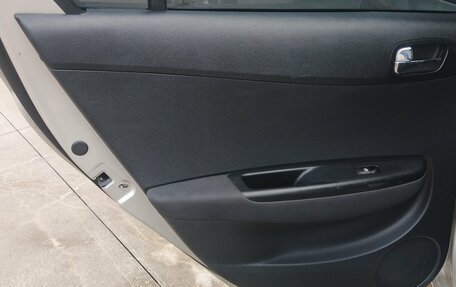 Hyundai i20 IB рестайлинг, 2010 год, 475 000 рублей, 17 фотография