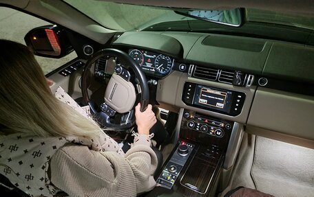 Land Rover Range Rover IV рестайлинг, 2016 год, 3 750 000 рублей, 8 фотография