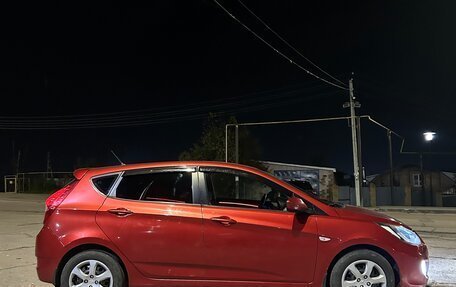 Hyundai Solaris II рестайлинг, 2012 год, 900 000 рублей, 3 фотография