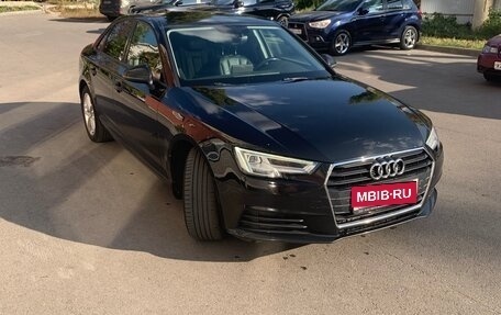 Audi A4, 2017 год, 1 990 000 рублей, 10 фотография
