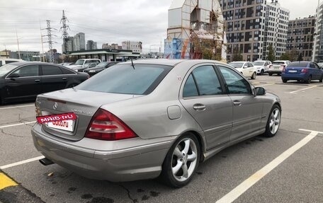 Mercedes-Benz C-Класс, 2005 год, 549 000 рублей, 4 фотография
