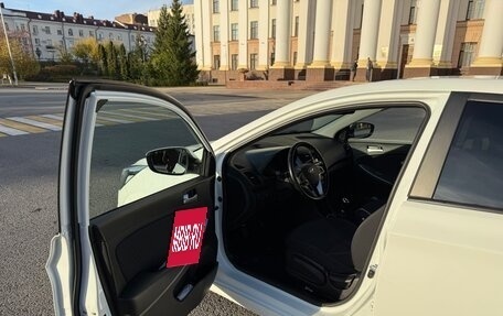 Hyundai Solaris II рестайлинг, 2016 год, 1 255 555 рублей, 6 фотография