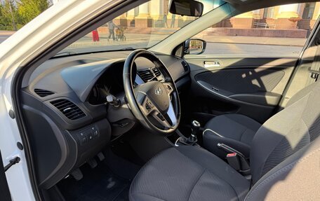 Hyundai Solaris II рестайлинг, 2016 год, 1 255 555 рублей, 16 фотография