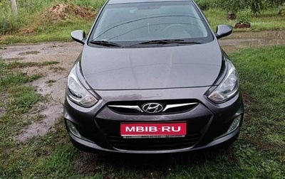 Hyundai Solaris II рестайлинг, 2013 год, 890 000 рублей, 1 фотография