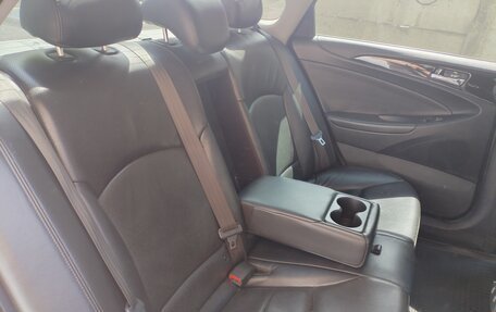 Hyundai Sonata VI, 2010 год, 1 150 000 рублей, 7 фотография