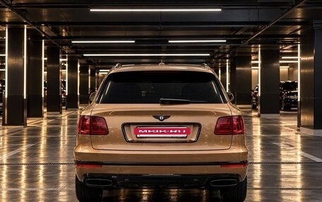 Bentley Bentayga I, 2016 год, 11 500 000 рублей, 2 фотография