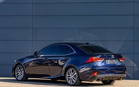 Lexus IS III, 2018 год, 2 595 000 рублей, 8 фотография