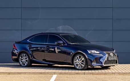 Lexus IS III, 2018 год, 2 595 000 рублей, 3 фотография