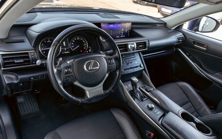 Lexus IS III, 2018 год, 2 595 000 рублей, 15 фотография