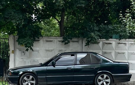 BMW 5 серия, 1991 год, 300 000 рублей, 6 фотография