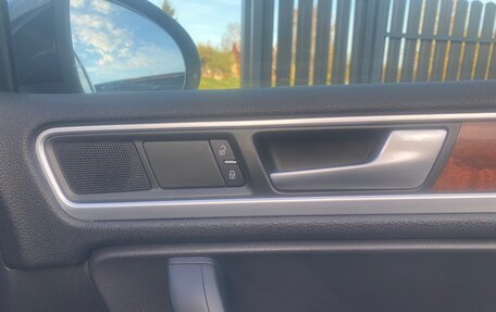 Volkswagen Touareg III, 2013 год, 1 500 000 рублей, 23 фотография