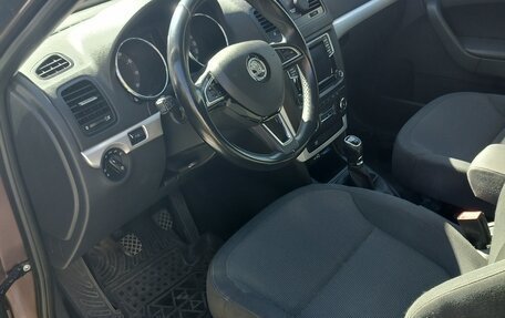 Skoda Yeti I рестайлинг, 2014 год, 1 250 000 рублей, 7 фотография