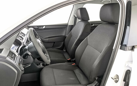 Skoda Rapid I, 2019 год, 900 000 рублей, 19 фотография