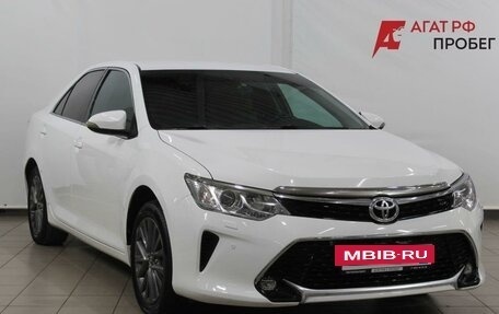 Toyota Camry, 2016 год, 1 990 000 рублей, 3 фотография